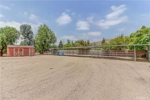 Exterior - 435 E Baseline Rd, San Dimas, CA 91773 photo 17 of 18