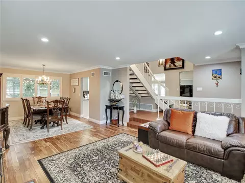Living - 2357 Lawnview Ct, Simi Valley, CA 93065 photo 2 of 3