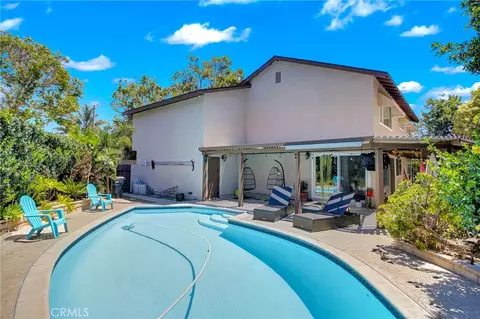 Exterior - 2357 Lawnview Ct, Simi Valley, CA 93065 photo 9 of 13