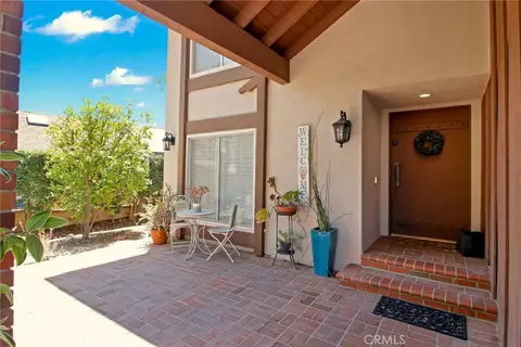 Exterior - 2357 Lawnview Ct, Simi Valley, CA 93065 photo 6 of 13