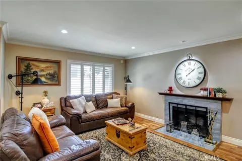 Living - 2357 Lawnview Ct, Simi Valley, CA 93065 photo 1 of 3