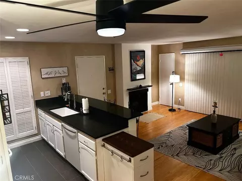 2867 S Fairview #F, Santa Ana, CA 92704