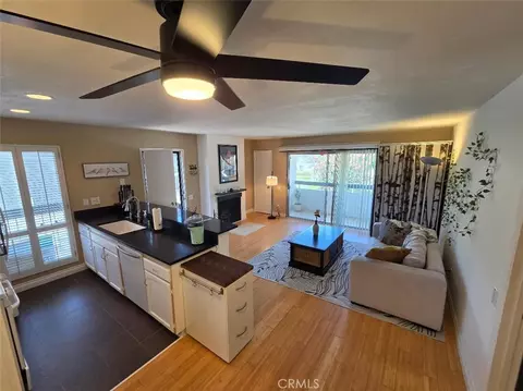 2867 S Fairview #F, Santa Ana, CA 92704