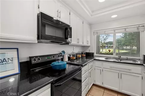 Kitchen - 13 Sunflower, Irvine, CA 92604 photo 2 of 3