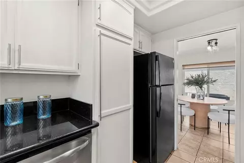 Kitchen - 13 Sunflower, Irvine, CA 92604 photo 3 of 3