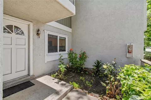 Exterior - 13 Sunflower, Irvine, CA 92604 photo 4 of 13