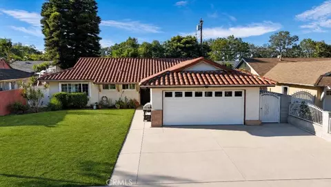 2813 W W Brk, Santa Ana, CA 92704