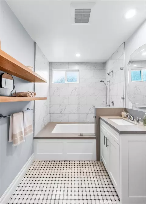Bath - 3977 Rose, Long Beach, CA 90807 photo 1 of 6