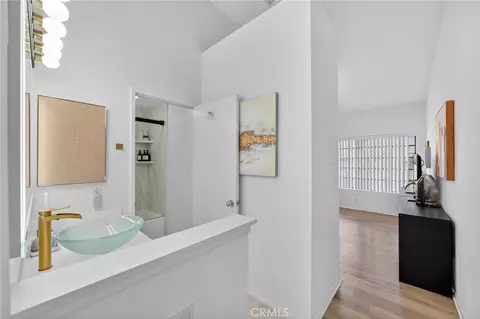 Bath - 16211 Downey Ave #65, Paramount, CA 90723 photo 2 of 3