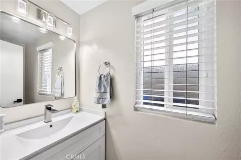 Bath - 66 Hunter Pt, Phillips Ranch, CA 91766 photo 1 of 5