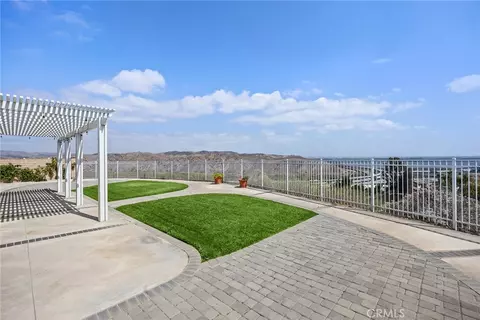 4311 San Viscaya Cir, Corona, CA 92882
