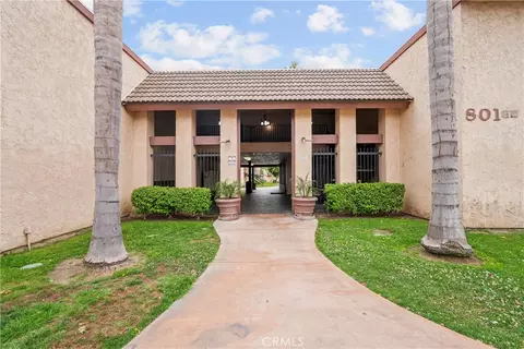 801 S Lyon #A213, Santa Ana, CA 92705