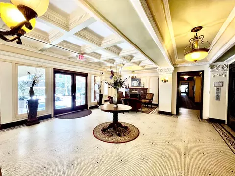 Entry Way - 1030 E Ocean #703, Long Beach, CA 90802 photo 2 of 3