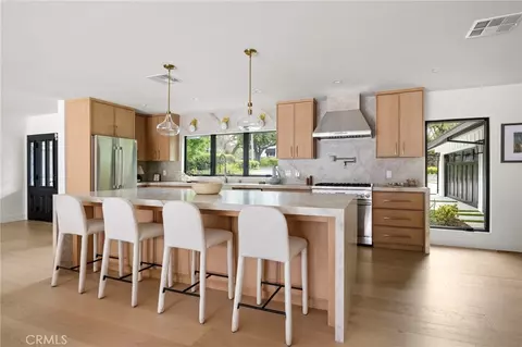 Kitchen - 1470 Bryant Dr E, Long Beach, CA 90815 photo 2 of 5