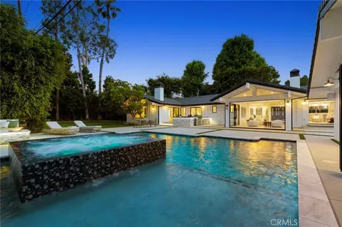 Exterior - 1470 Bryant Dr E, Long Beach, CA 90815 photo 15 of 20