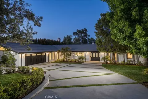 Exterior - 1470 Bryant Dr E, Long Beach, CA 90815 photo 1 of 20