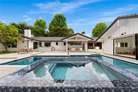 Exterior - 1470 Bryant Dr E, Long Beach, CA 90815 photo 10 of 20