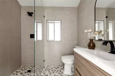Bath - 1470 Bryant Dr E, Long Beach, CA 90815 photo 12 of 12