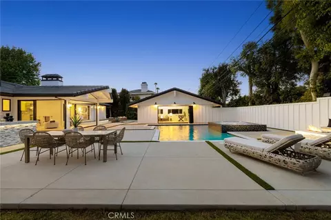 Exterior - 1470 Bryant Dr E, Long Beach, CA 90815 photo 19 of 20