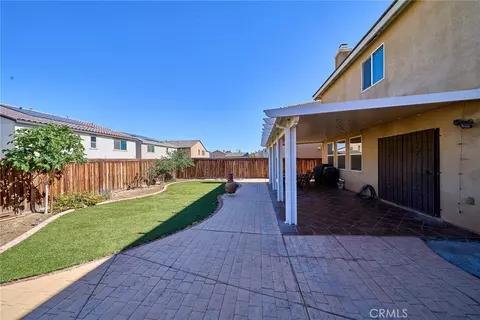 Exterior - 10249 Jennifer, Hesperia, CA 92345 photo 6 of 8