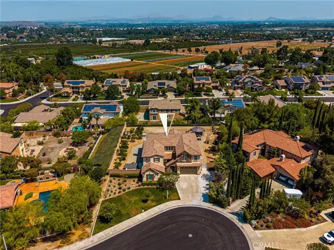 12652 Twin Peak Ct, Riverside, CA 92503