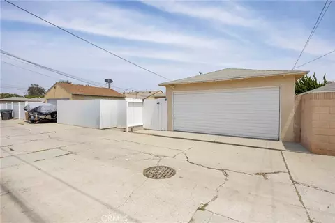 Exterior - 3581 Cherry, Long Beach, CA 90807 photo 8 of 9