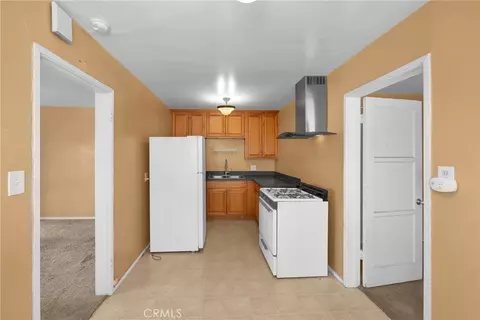 Entry Way - 3581 Cherry, Long Beach, CA 90807 photo 3 of 4