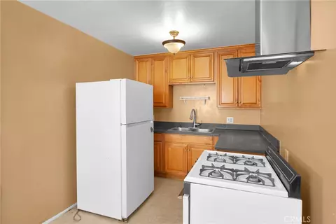 Kitchen - 3581 Cherry, Long Beach, CA 90807 photo 1 of 1