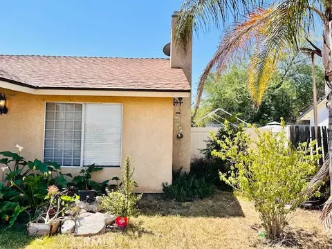 Exterior - 441 Placentia, Perris, CA 92571 photo 5 of 10