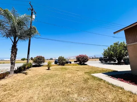Exterior - 441 Placentia, Perris, CA 92571 photo 9 of 10