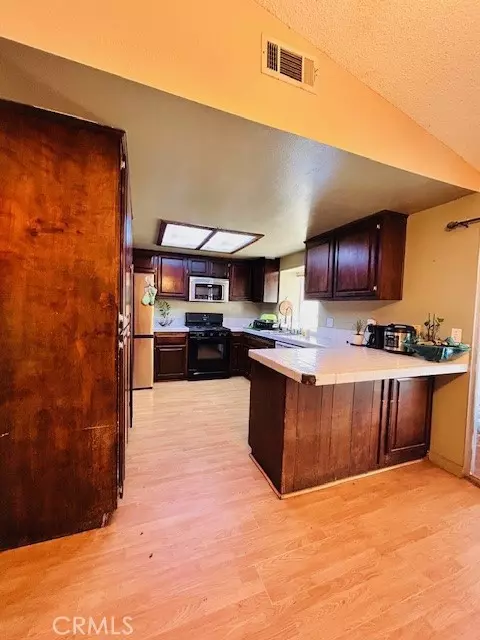 441 Placentia, Perris, CA 92571 photo 19
