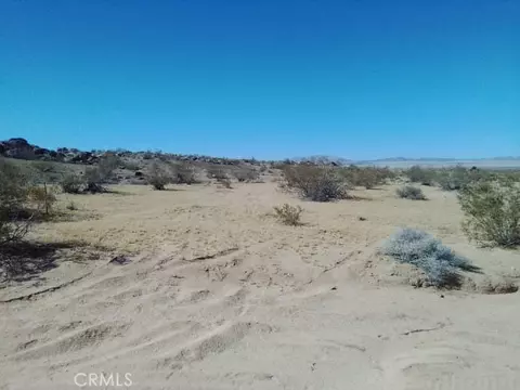 60784 Summers, Landers, CA 92285 photo 2