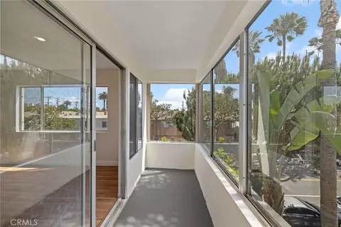 Exterior - 1187 E 3rd #202, Long Beach, CA 90802 photo 3 of 6