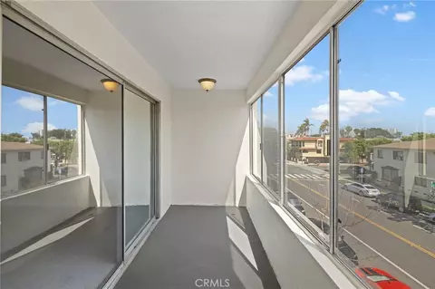 Exterior - 1187 E 3rd #202, Long Beach, CA 90802 photo 2 of 6