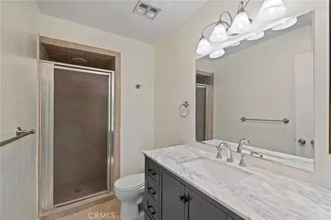 Bath - 1187 E 3rd #202, Long Beach, CA 90802 photo 2 of 2