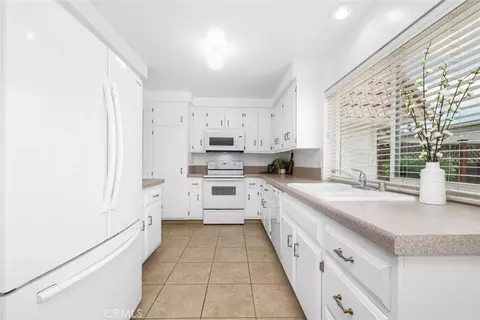 11366 Holder St, Cypress, CA 90630 photo 24