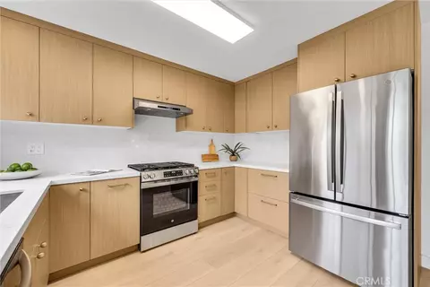 Kitchen - 4940 E Budlong St, Anaheim, CA 92807 photo 3 of 3