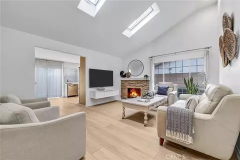 4940 E Budlong St, Anaheim, CA 92807