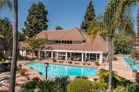 2595 Plaza Del Amo #424, Torrance, CA 90503