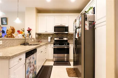 Kitchen - 22838 Serra Dr, Carson, CA 90745 photo 2 of 2