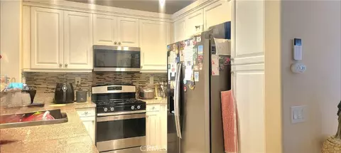 Kitchen - 22838 Serra Dr, Carson, CA 90745 photo 2 of 2