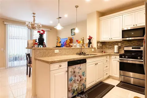 Kitchen - 22838 Serra Dr, Carson, CA 90745 photo 1 of 2