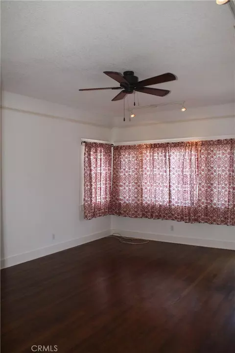 Living - 2624 E 6th, Long Beach, CA 90814 photo 2 of 7