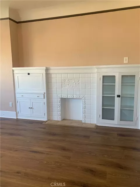 Living - 2624 E 6th, Long Beach, CA 90814 photo 5 of 7