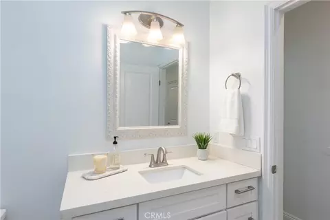 Bath - 6301 Rancho Caballo, Paramount, CA 90723 photo 2 of 5