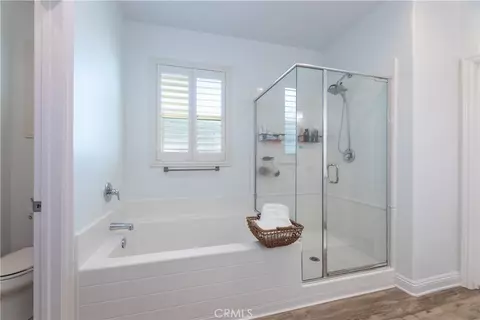 Bath - 6301 Rancho Caballo, Paramount, CA 90723 photo 3 of 5