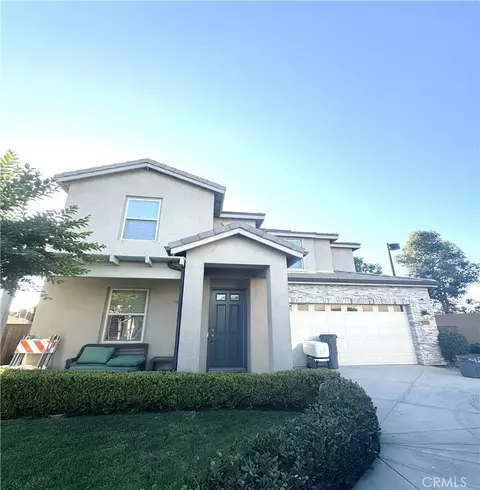 6301 Rancho Caballo, Paramount, CA 90723