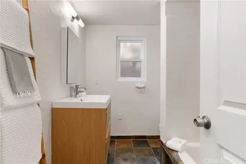 Bath - 5642 Meinhardt, Westminster, CA 92683 photo 3 of 3