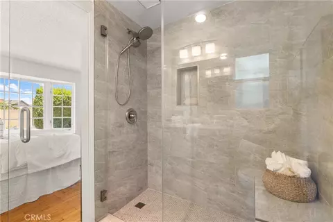 Bath - 5642 Meinhardt, Westminster, CA 92683 photo 1 of 3