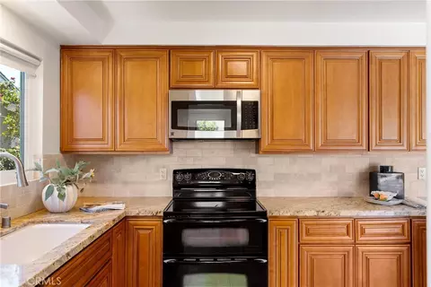 Kitchen - 5642 Meinhardt, Westminster, CA 92683 photo 4 of 4